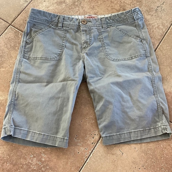 No Boundaries Bermuda Cargo shorts size 9 - Picture 10 of 10